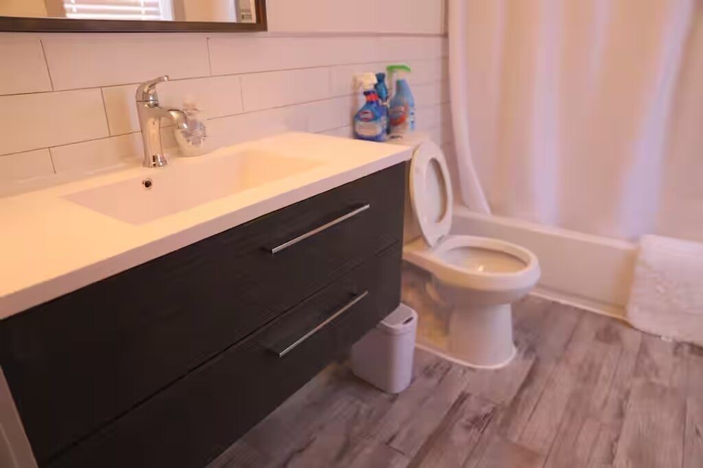 Photo of Bathroom in Forest Hill