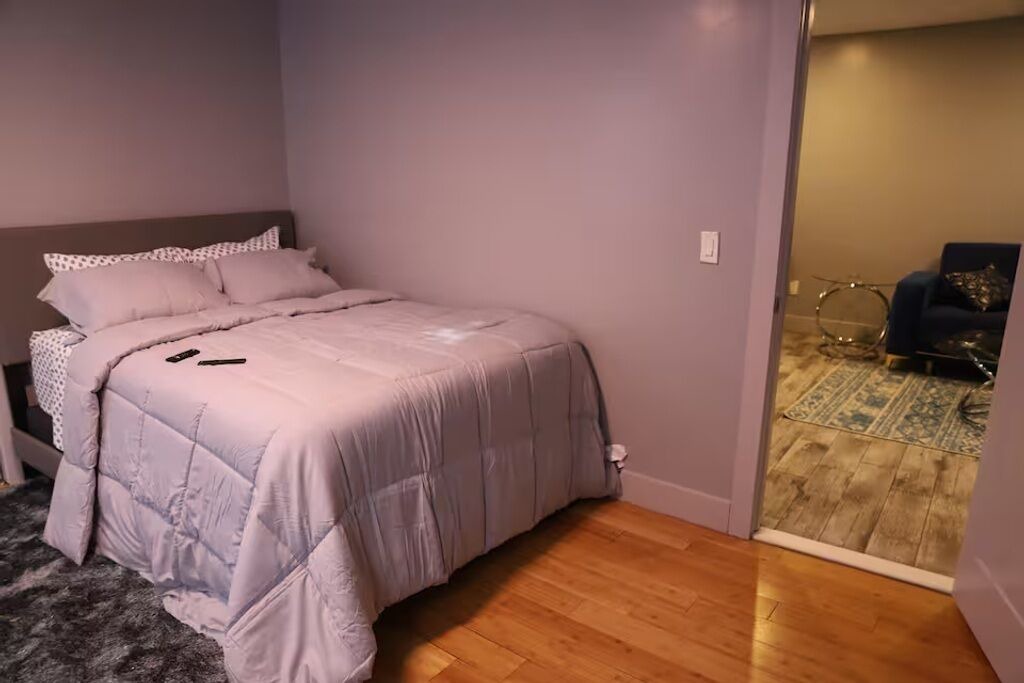 Photo of Bedroom in Forest Hill