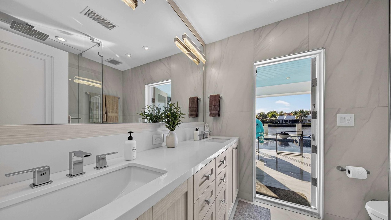 Photo of Bathroom in East Fort Lauderdale