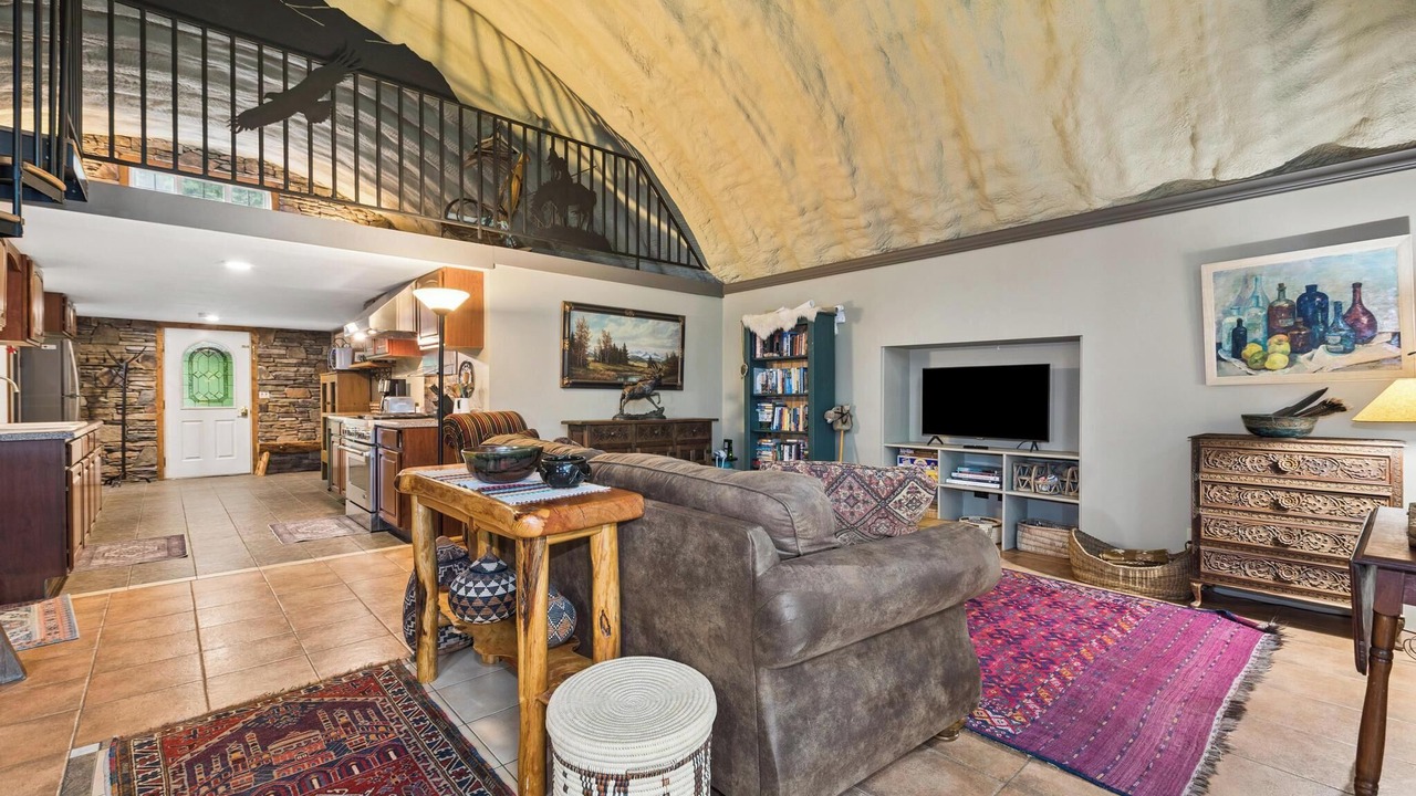 Photo of Livingroom in Columbia Falls