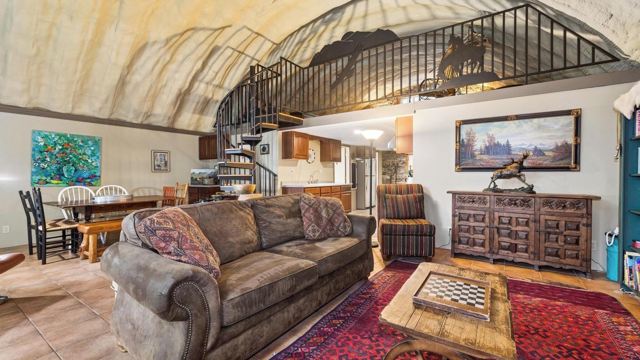 Photo of Livingroom in Columbia Falls