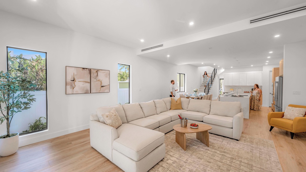 Photo of Livingroom in Harbordale