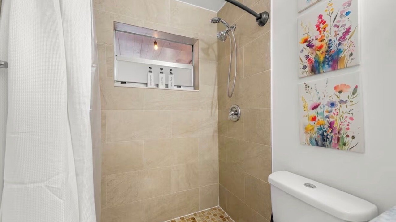 Photo of Bathroom in North Andrews Gardens
