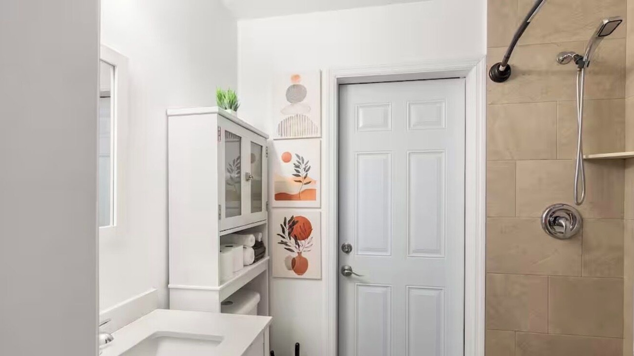 Photo of Bathroom in North Andrews Gardens