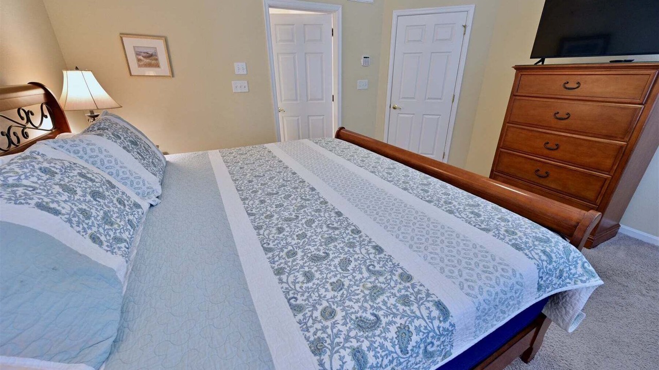 Photo of Bedroom in The Commons