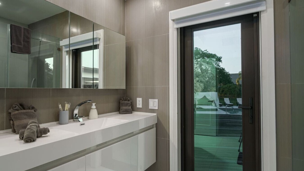 Photo of Bathroom in Plantation