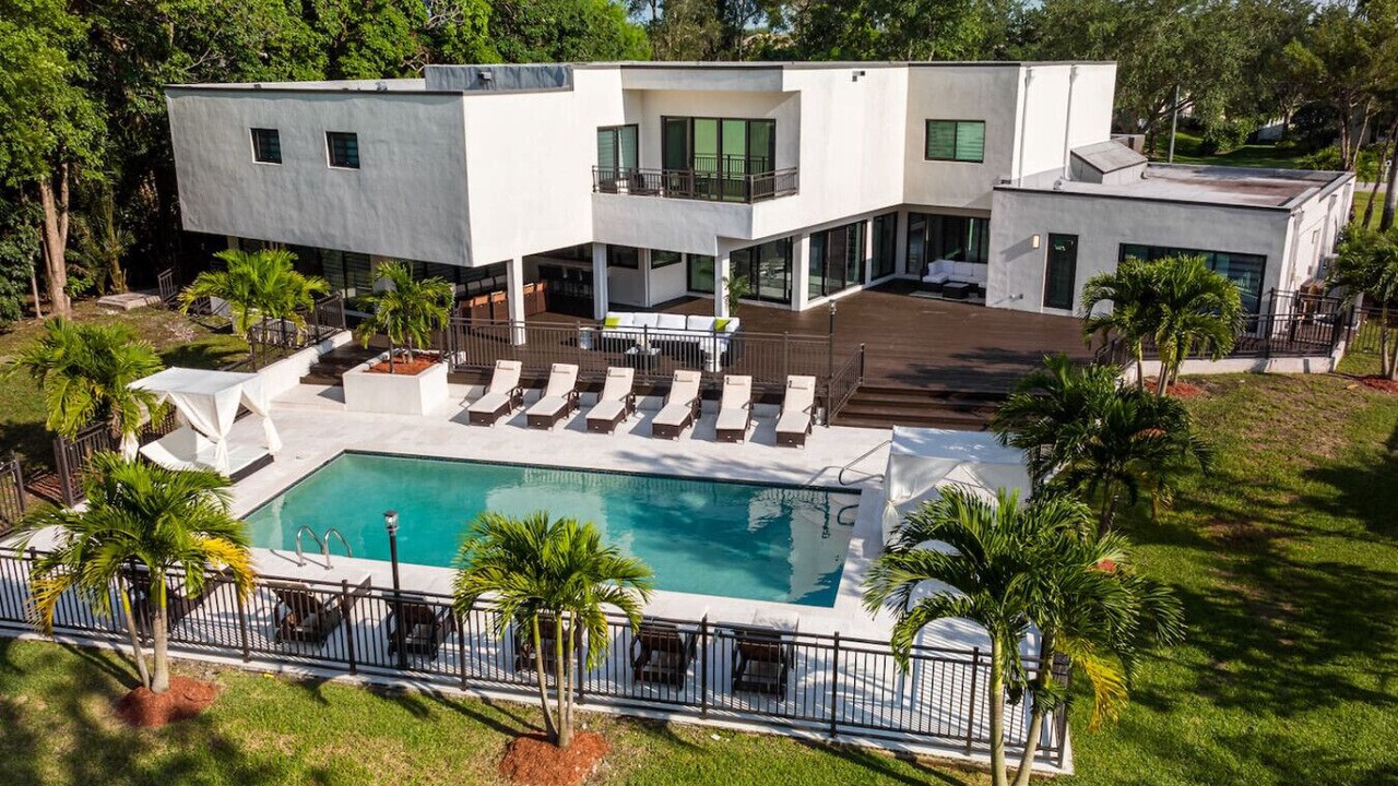 Photo of Outdoor in Plantation