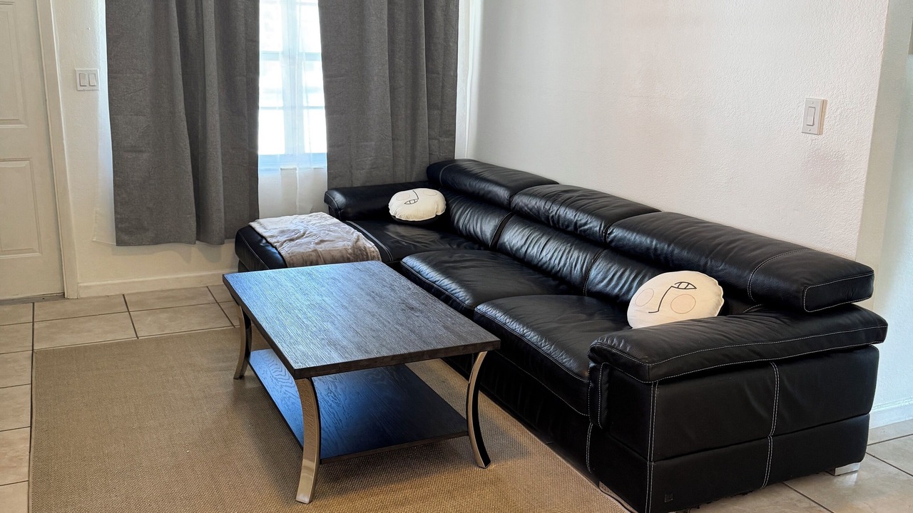 Photo of Livingroom in Poinsettia Heights