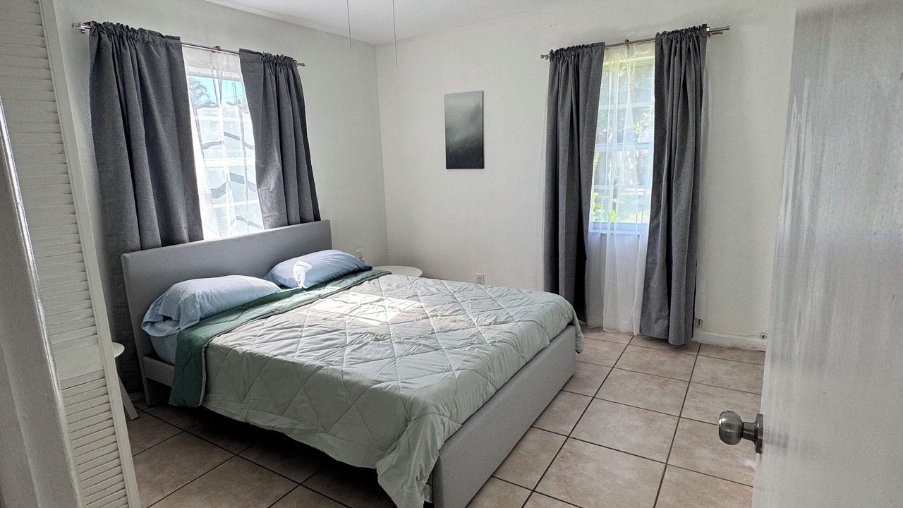 Photo of Bedroom in Poinsettia Heights