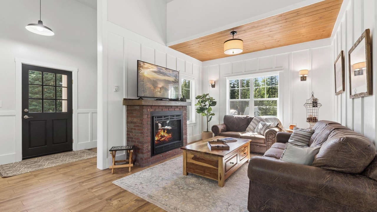 Photo of Livingroom in Martin City