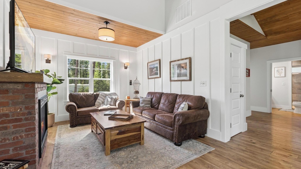 Photo of Livingroom in Martin City