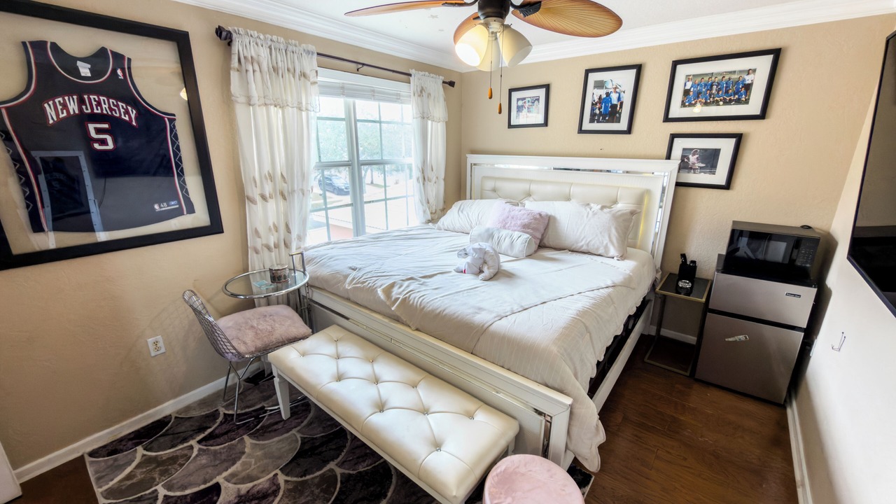 Photo of Bedroom in Miramar
