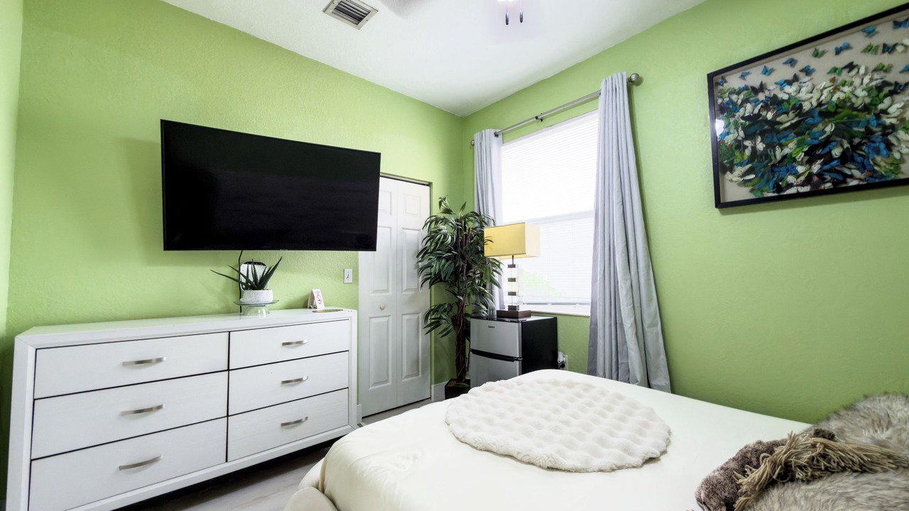 Photo of Bedroom in Miramar