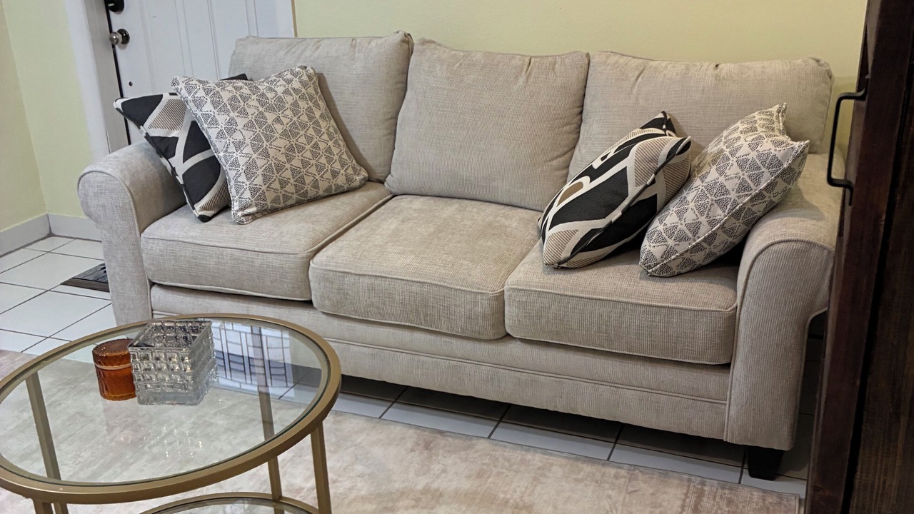 Photo of Livingroom in Davie