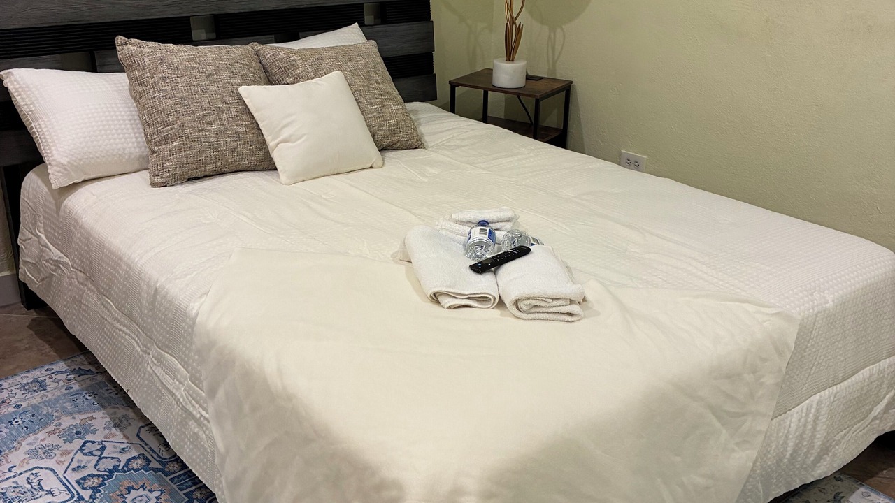 Photo of Bedroom in Davie