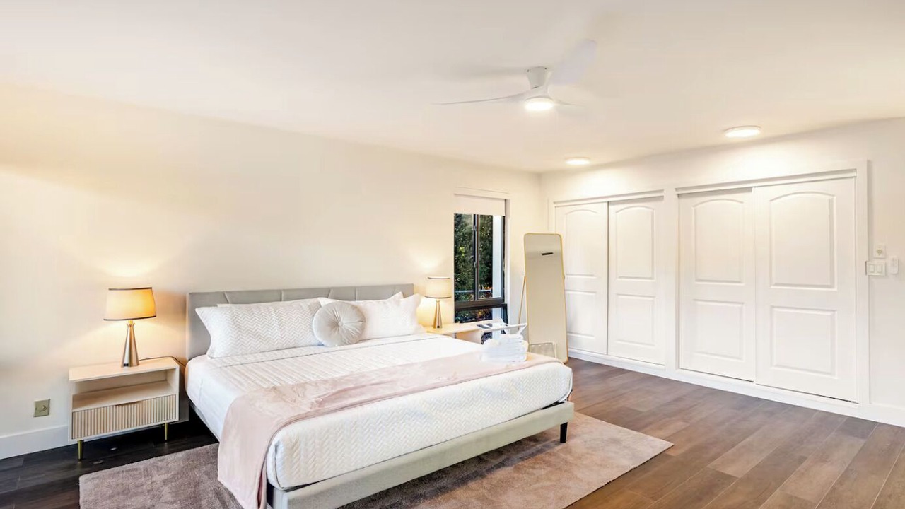 Photo of Bedroom in Hallandale Beach