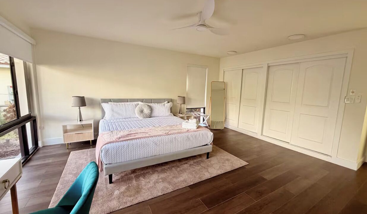Photo of Bedroom in Hallandale Beach