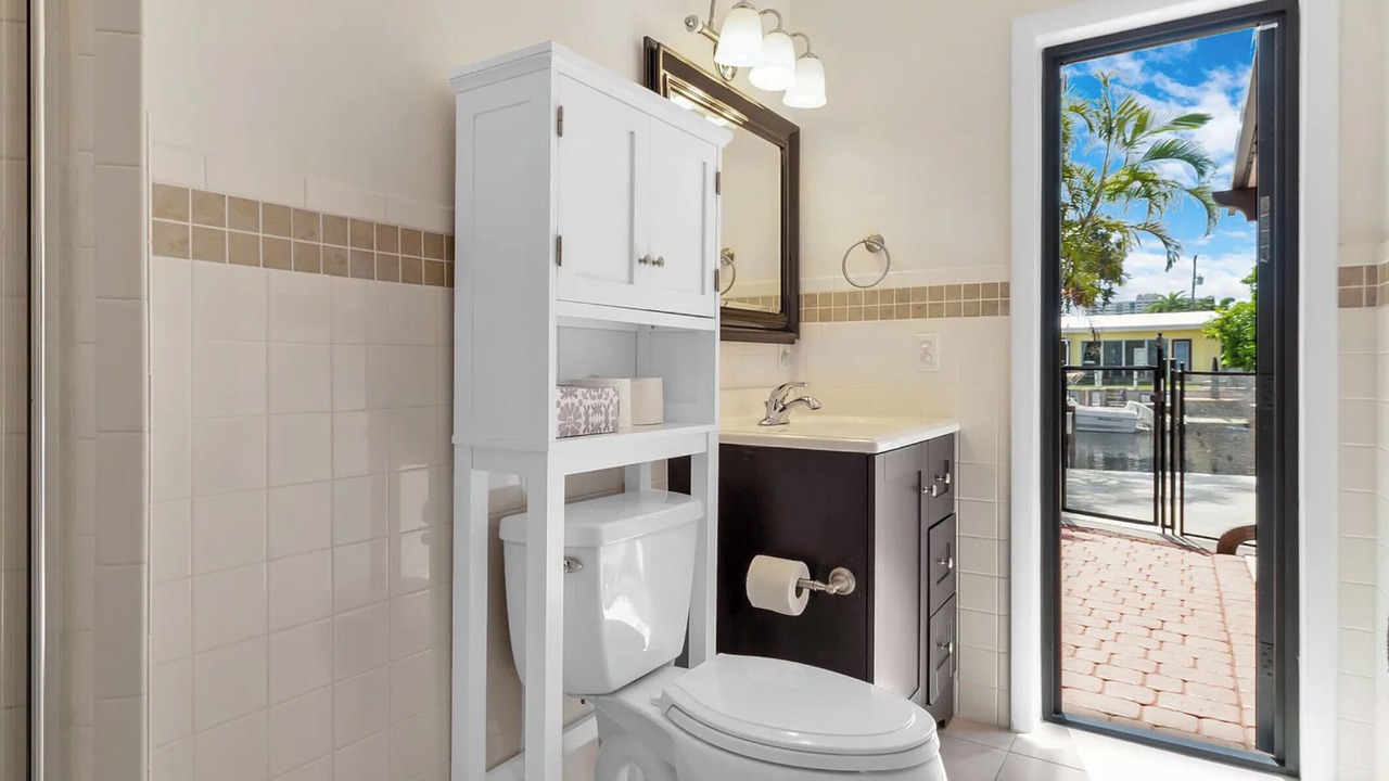 Photo of Bathroom in Pompano Isles