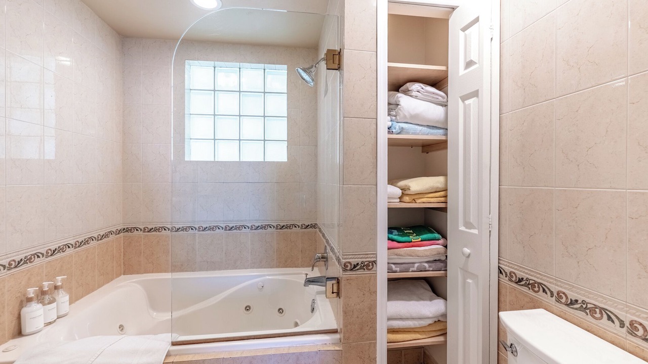 Photo of Bathroom in Aventura