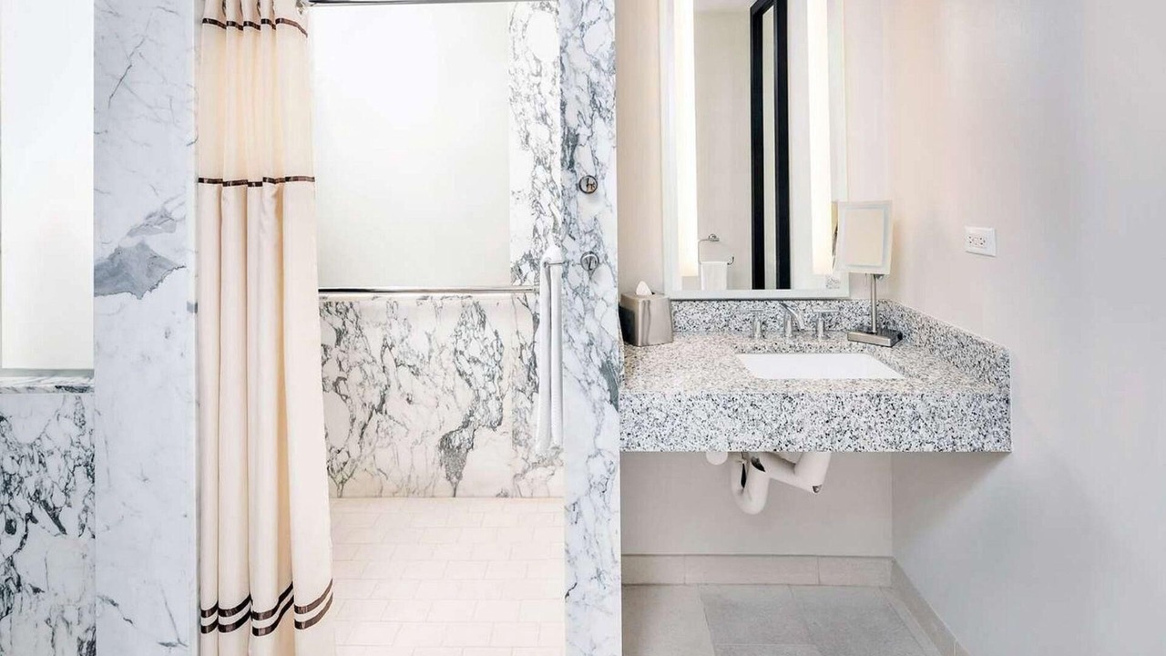 Photo of Bathroom in Central Park South