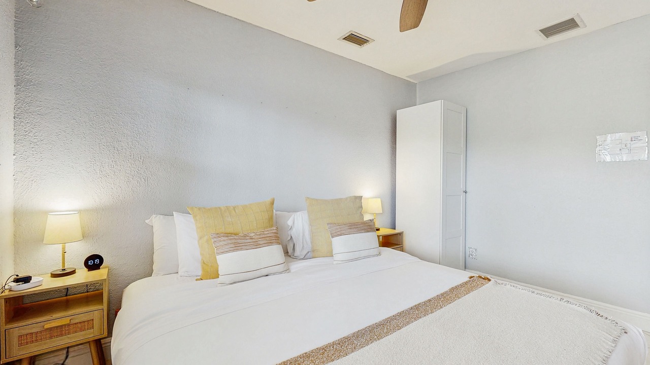 Photo of Bedroom in Middle River Terrace