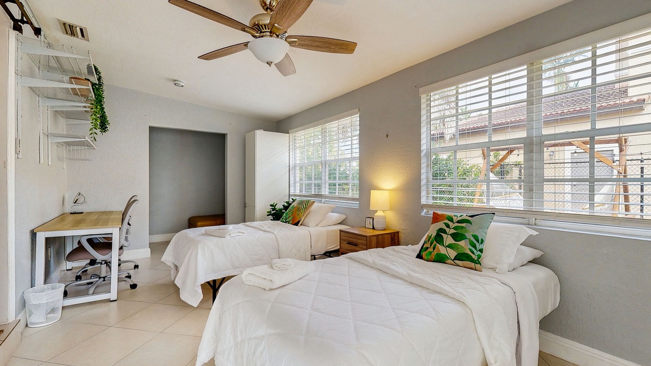 Photo of Bedroom in Middle River Terrace
