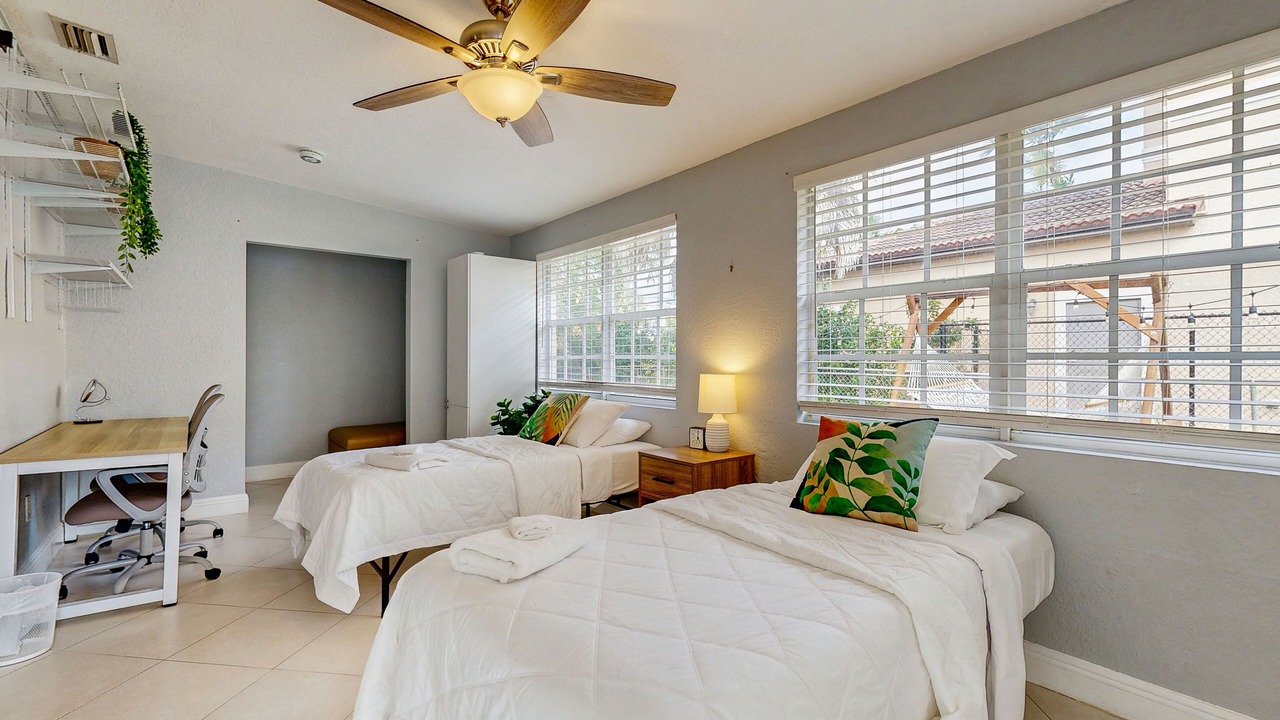 Photo of Bedroom in Middle River Terrace
