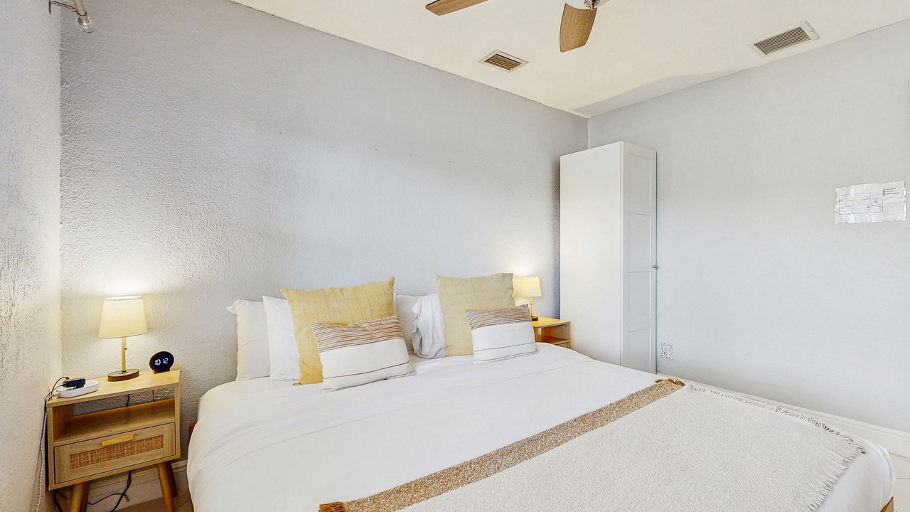 Photo of Bedroom in Middle River Terrace