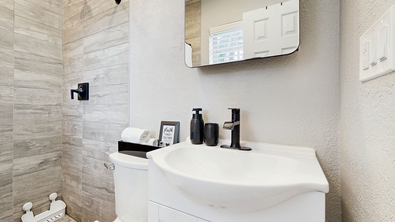 Photo of Bathroom in Middle River Terrace