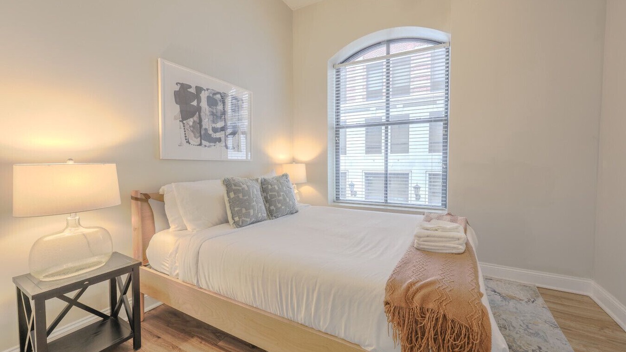 Photo of Bedroom in Boston Financial District