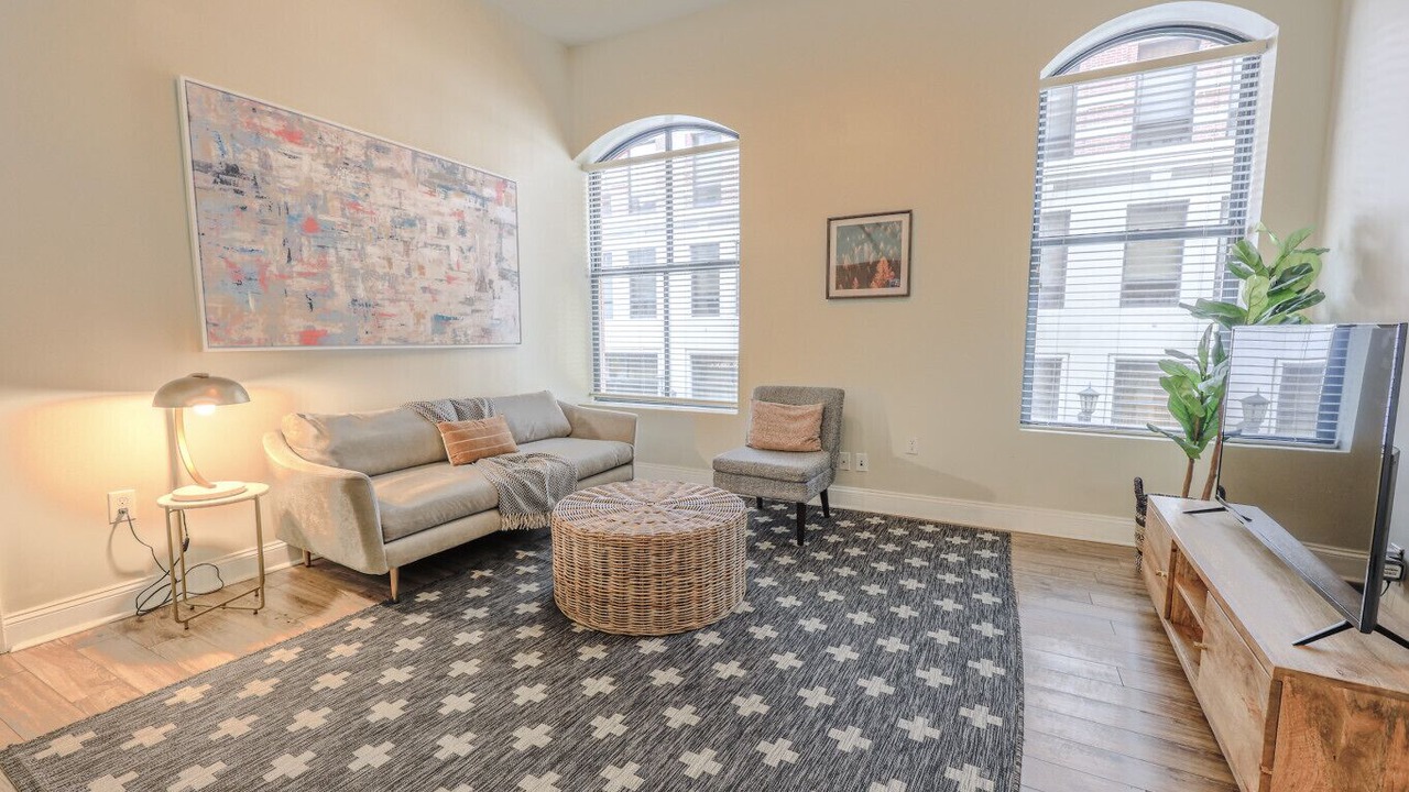 Photo of Livingroom in Boston Financial District