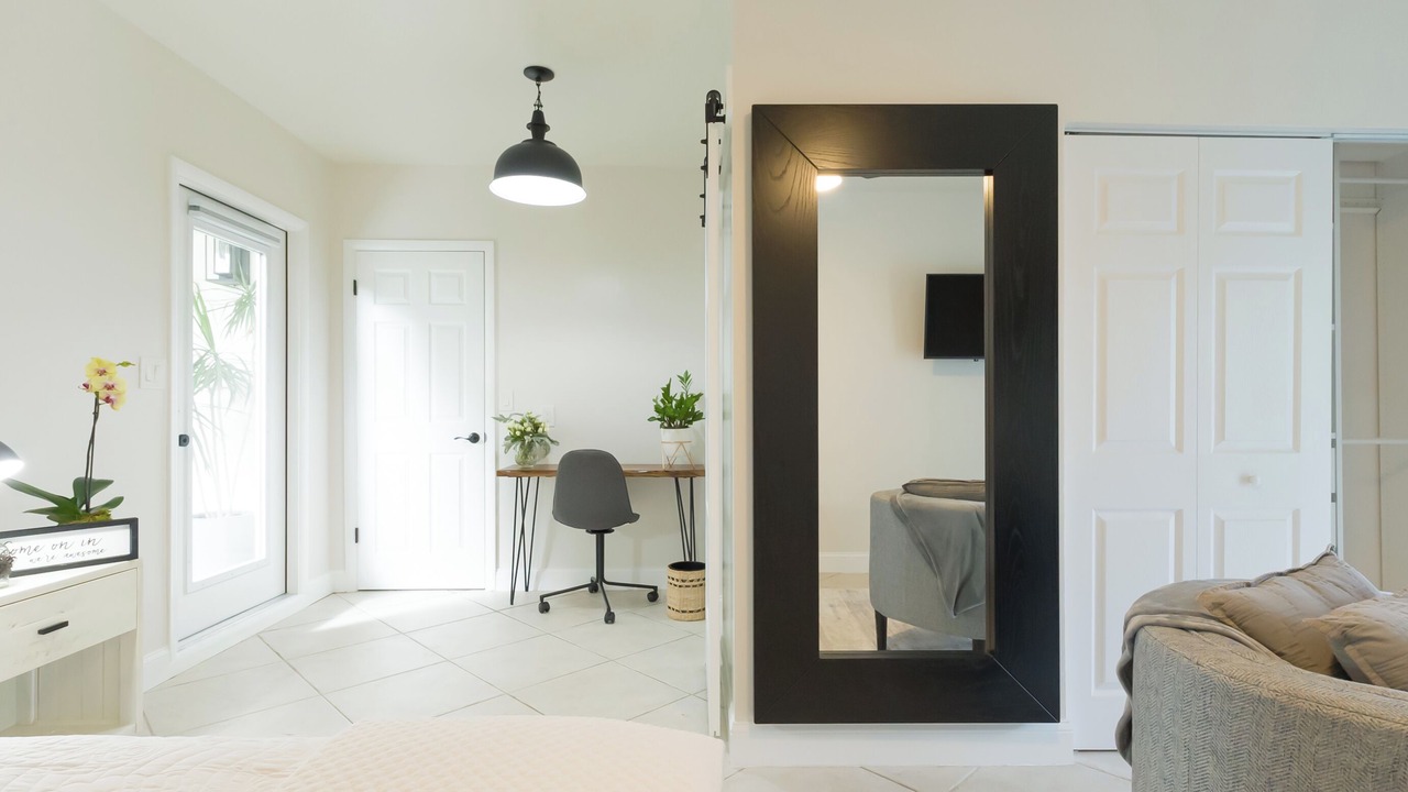 Photo of Bedroom in Hollywood