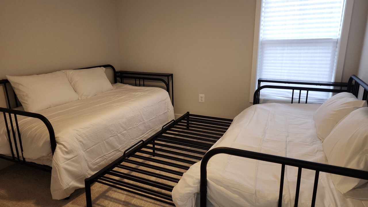 Photo of Bedroom in Parole