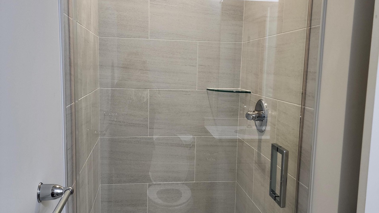 Photo of Bathroom in Parole