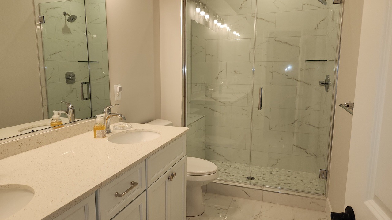 Photo of Bathroom in Parole
