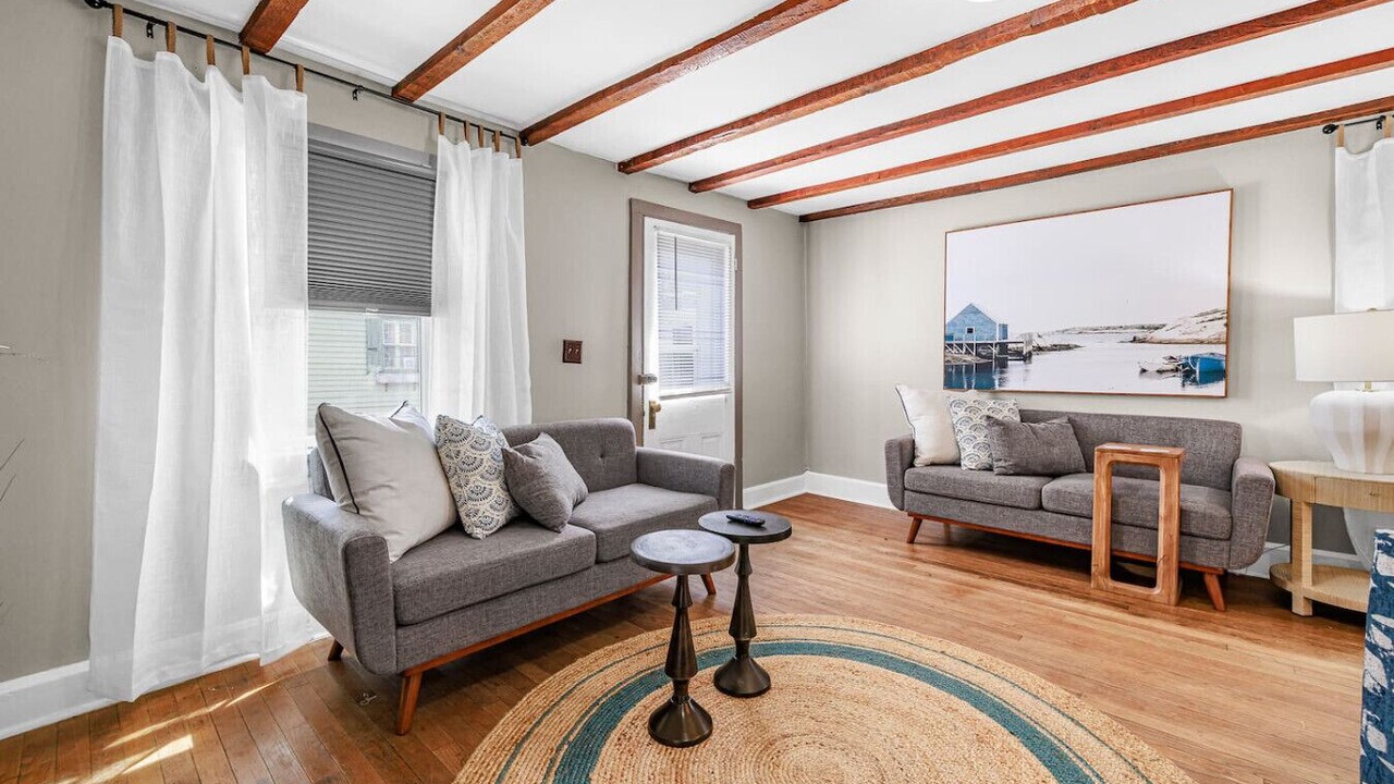 Photo of Livingroom in Chesapeake City