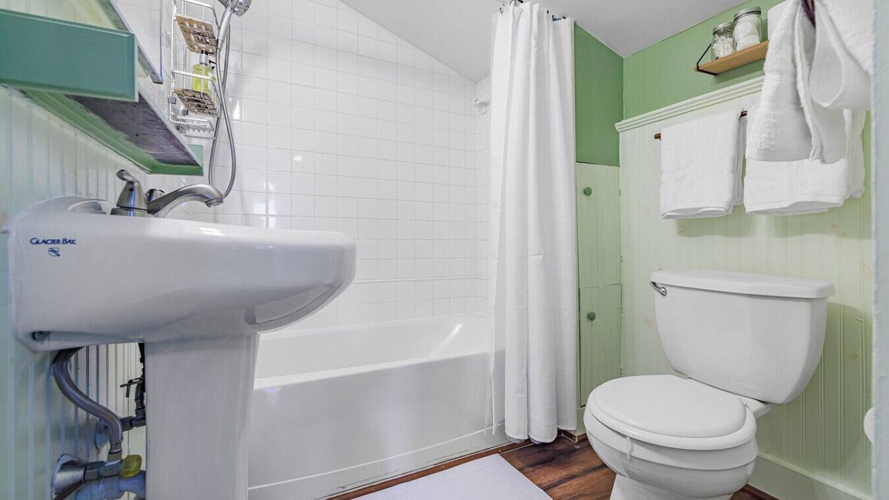 Photo of Bathroom in Chesapeake City