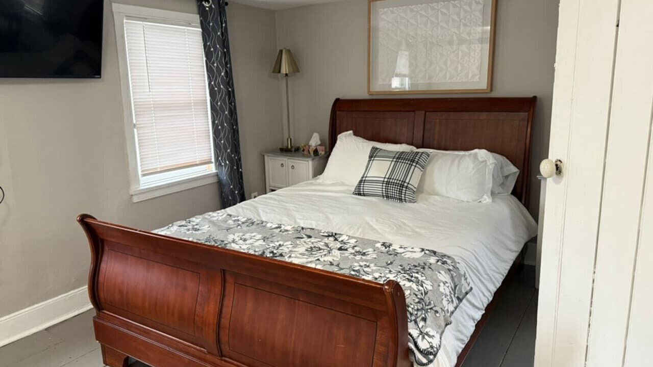 Photo of Bedroom in Chesapeake City