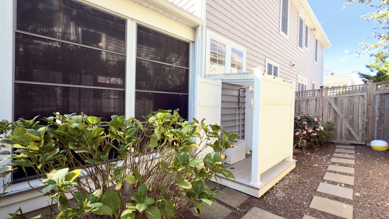 Photo of Outdoor in Dodds Addition