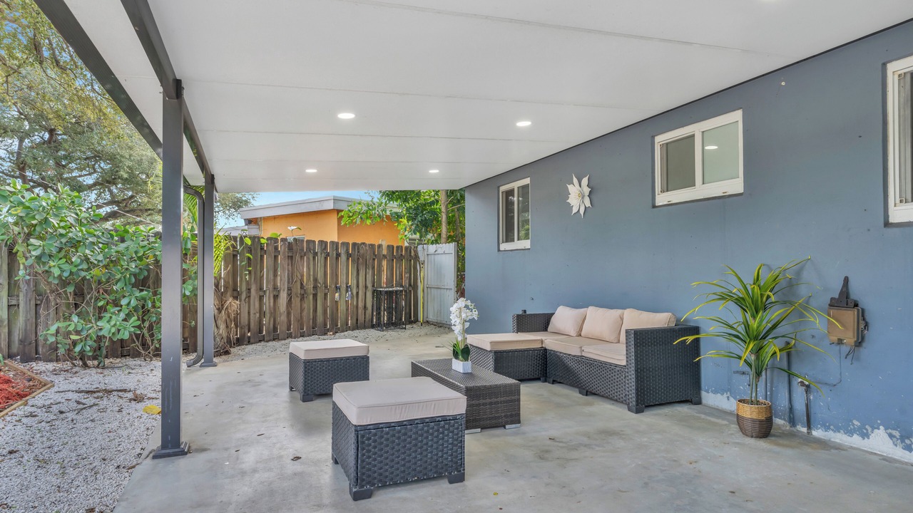 Photo of Patio Balcony in Miami Gardens