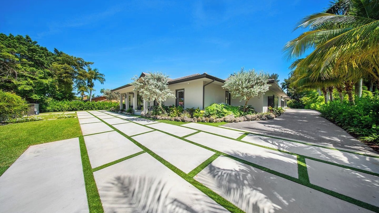 Photo of Outdoor in Golden Glades