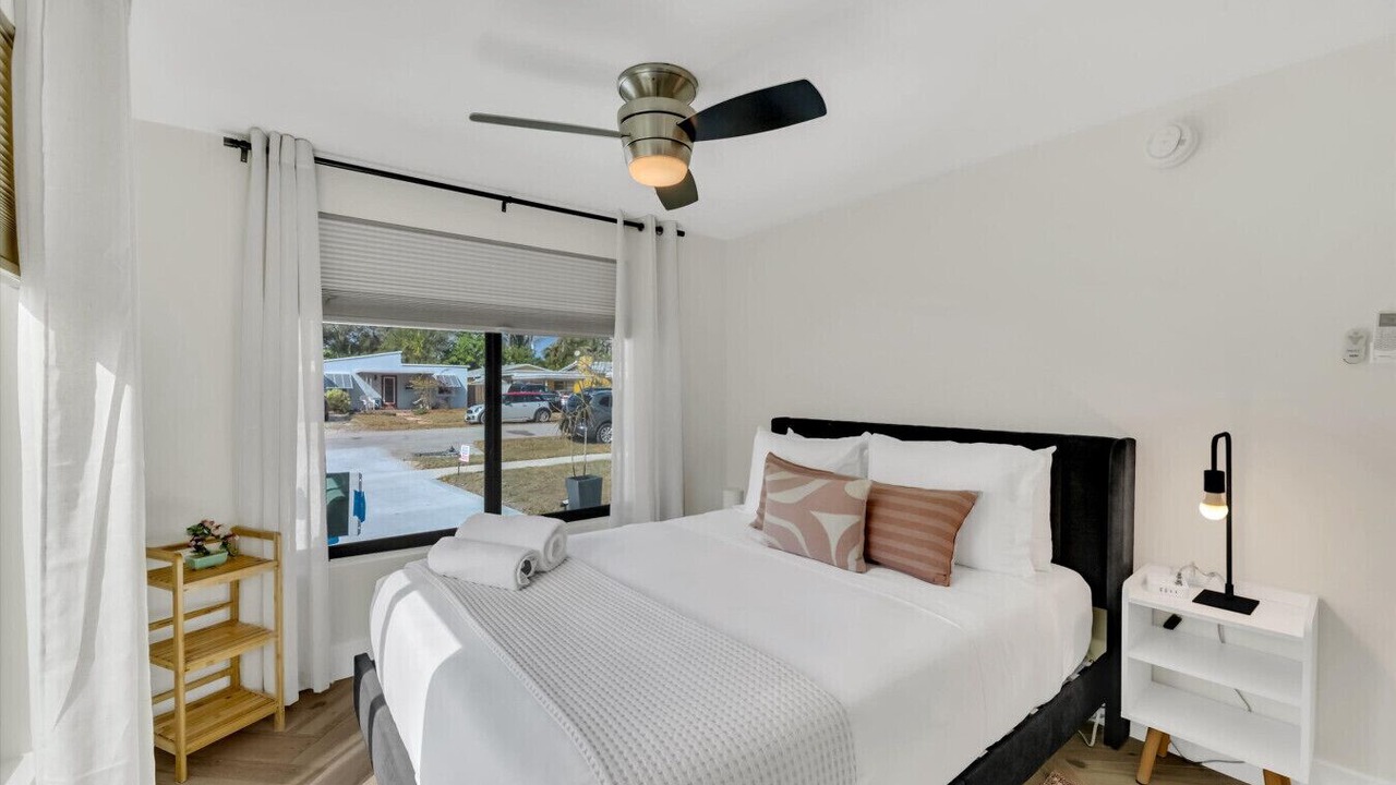 Photo of Bedroom in Middle River Terrace
