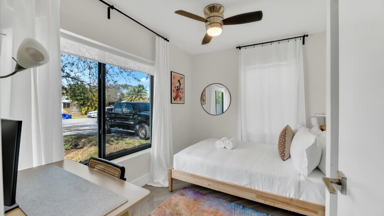 Photo of Bedroom in Middle River Terrace