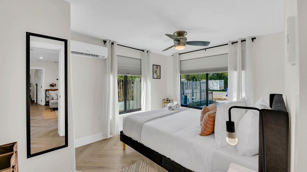 Photo of Bedroom in Middle River Terrace
