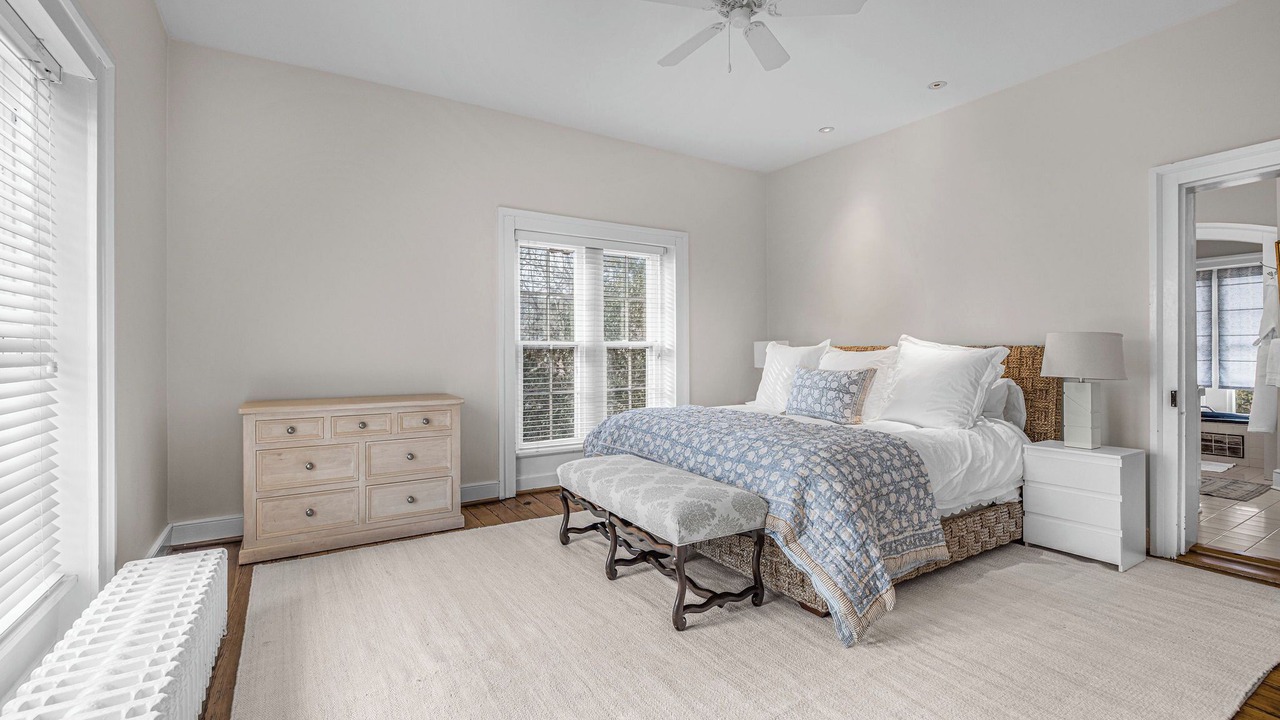 Photo of Bedroom in North Downtown