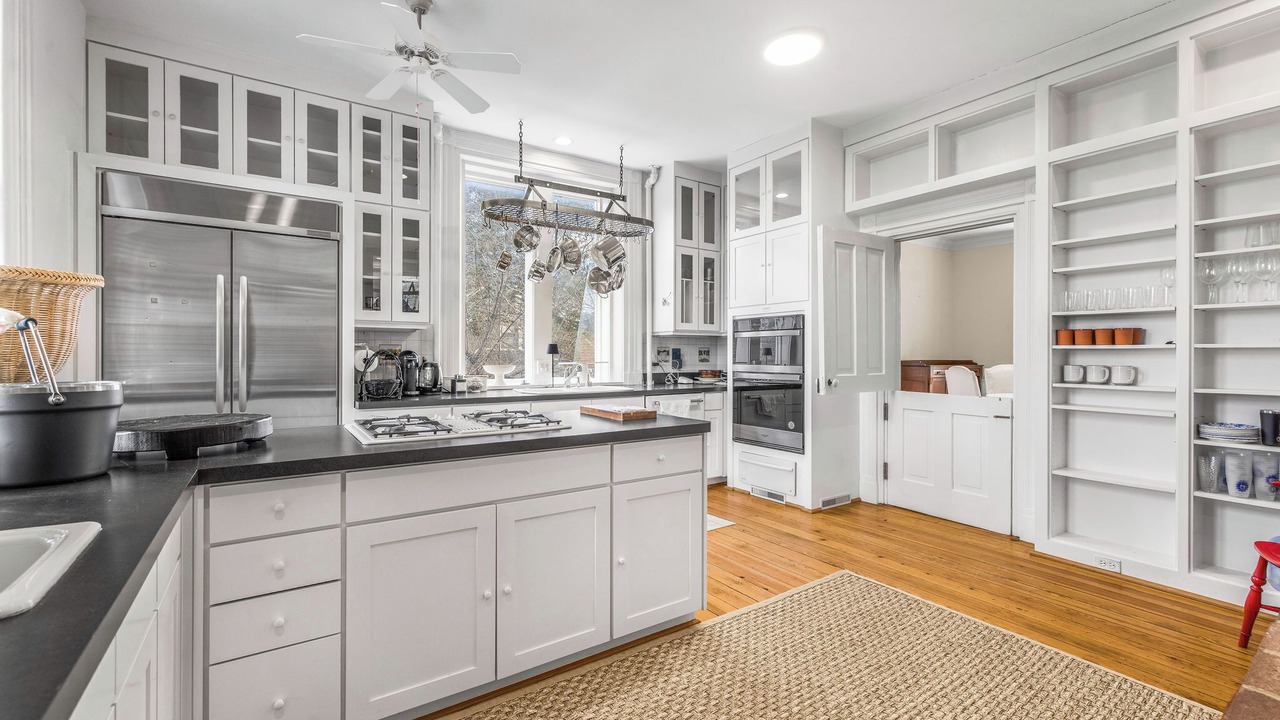 Photo of Kitchen in North Downtown