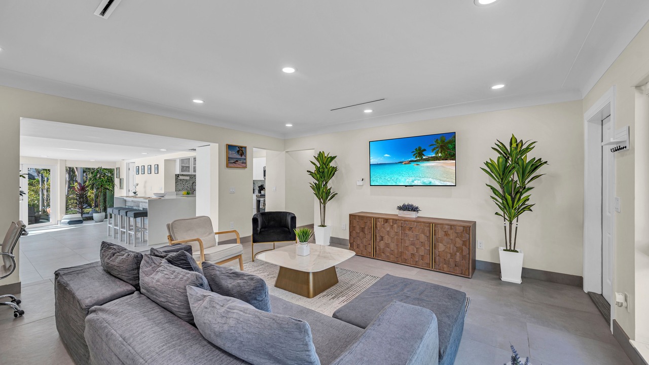 Photo of Livingroom in Garden Isles