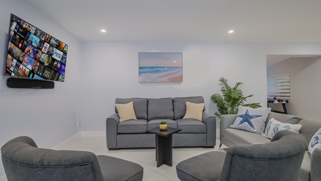 Photo of Livingroom in Pembroke Pines