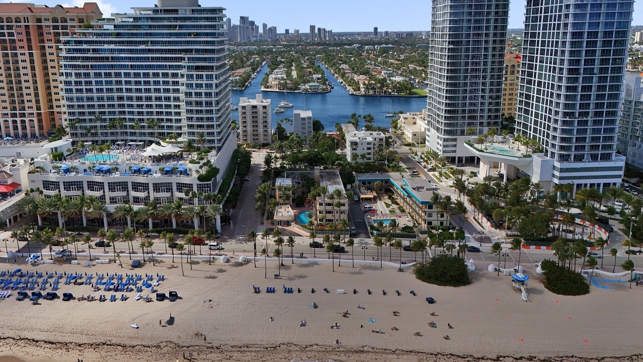 Photo of Others in Central Beach