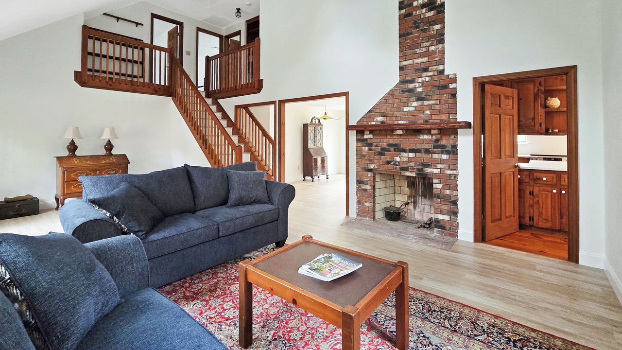 Photo of Livingroom in West Falmouth